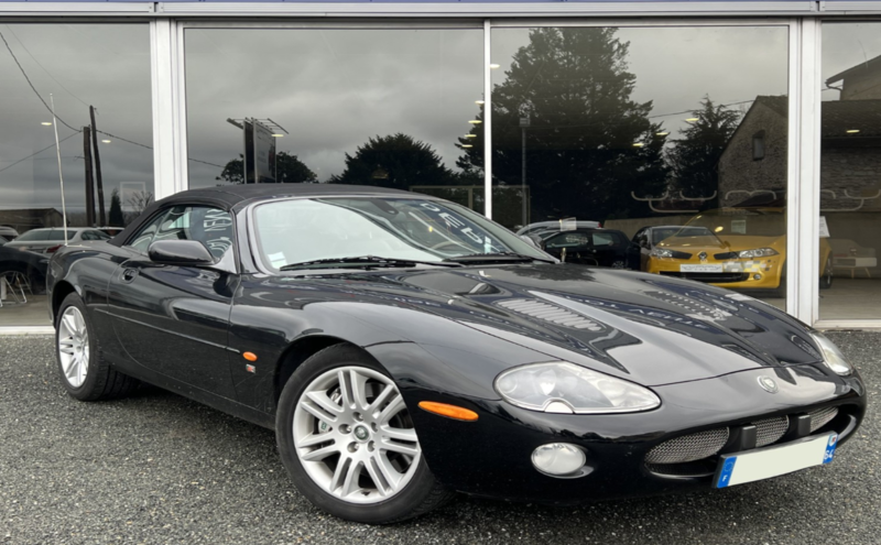 Jaguar XK XKR cabriolet V8 4,2 l 395cv Boîte auto