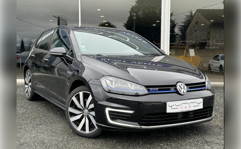 Volkswagen Golf VII 5 Portes GTE 1.4 TSI 204 Hybrid Blue Motion DSG6 150 cv Boîte auto