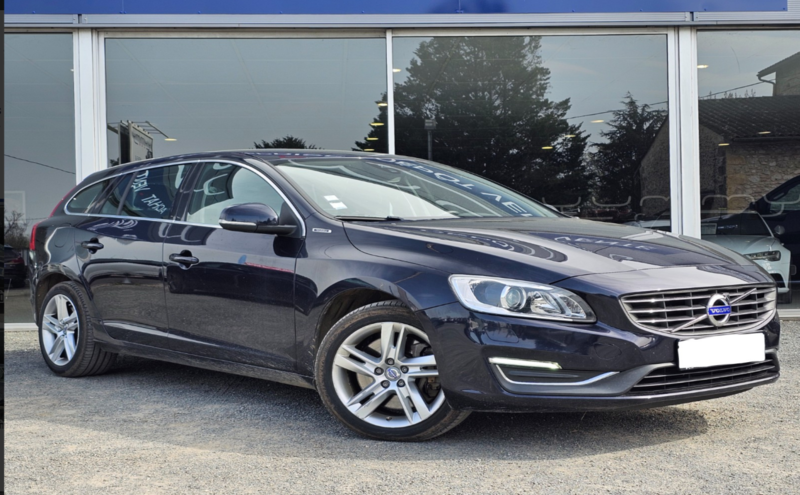 Volvo V60 I Phase 2 D6 2.4 TDi 20V DPF 288 Plug-In Hybrid AWD Geartronic 220 cv Boîte auto