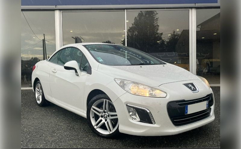 Peugeot 308 CC (T7) 1.6 THP 16V 156 cv Féline